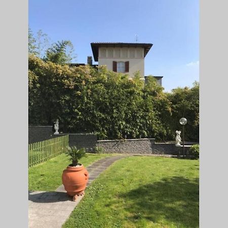 أومغنا La Casa Al Lago 2 المظهر الخارجي الصورة